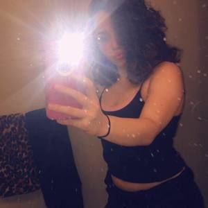 Meet your Posher, Olivia